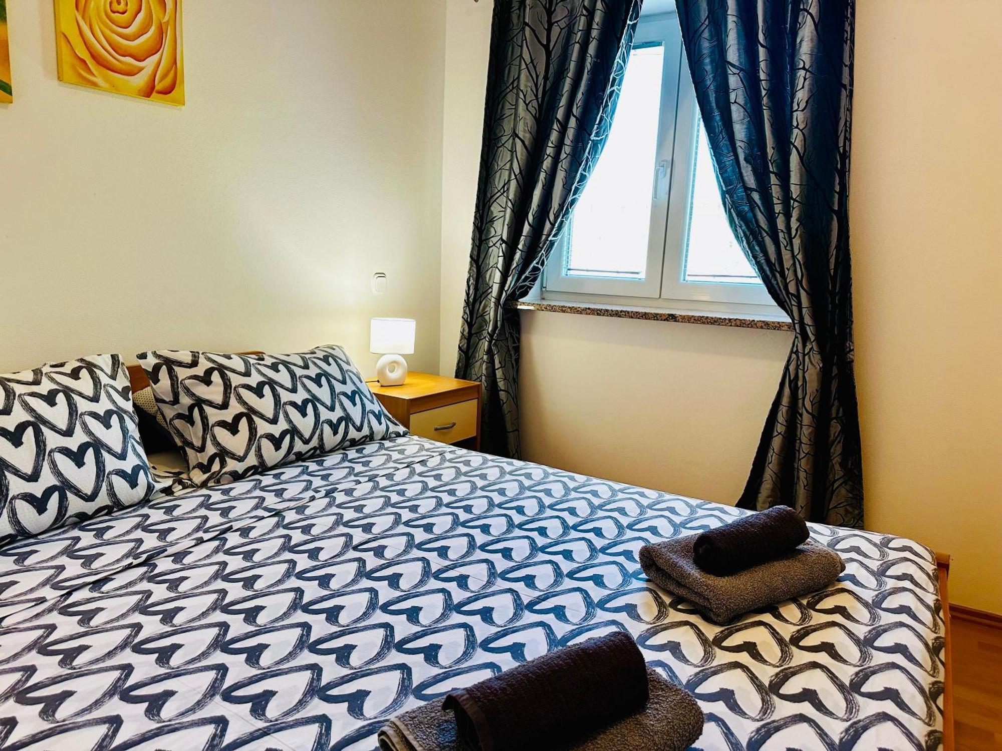 Apartments Vojvoda ポレッチ エクステリア 写真